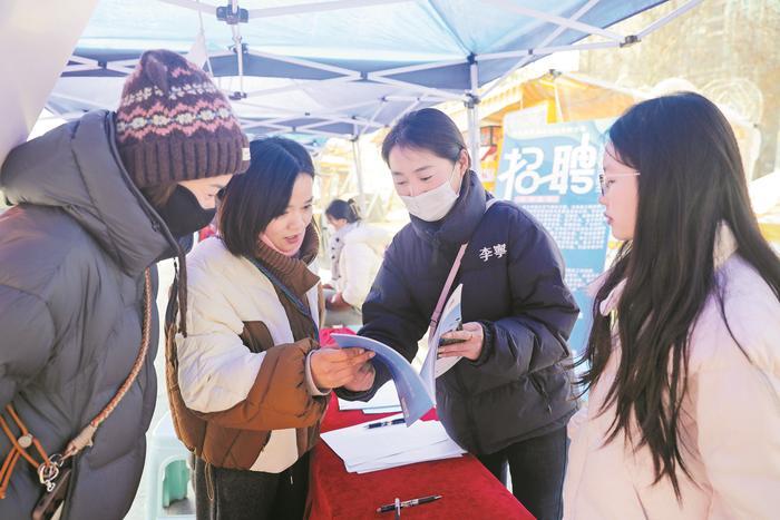 “我们的奋斗姿态”系列图片报道之五守岗尽责兴淮为民